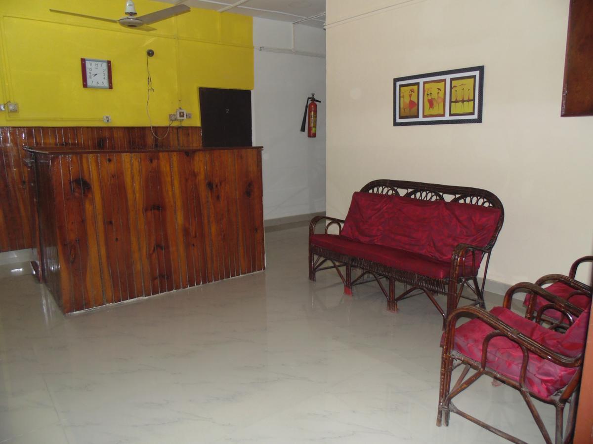Chandrupal Lodging Guwahati Exterior foto