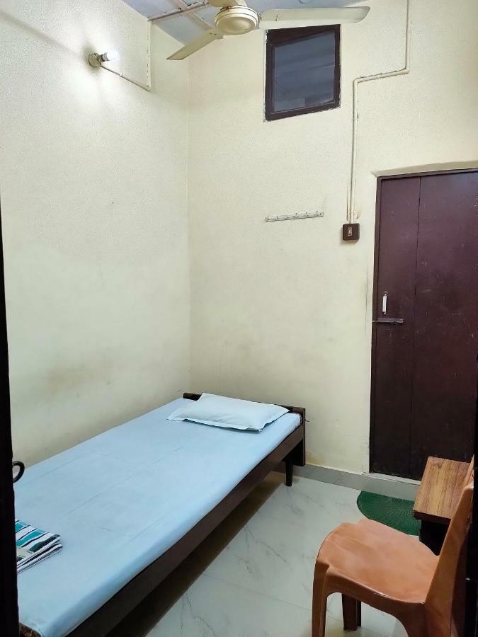 Chandrupal Lodging Guwahati Exterior foto