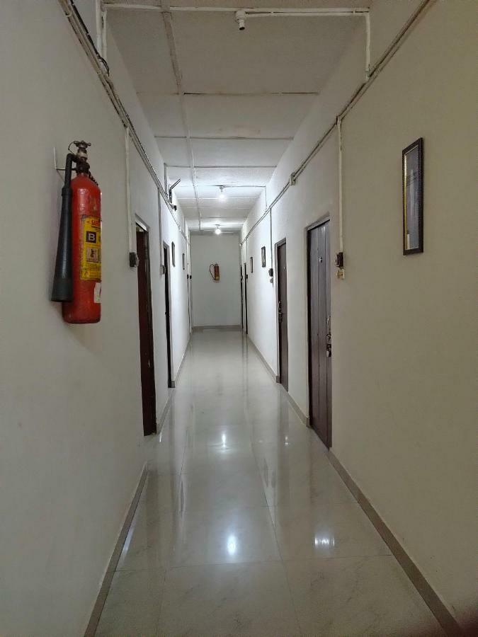 Chandrupal Lodging Guwahati Exterior foto