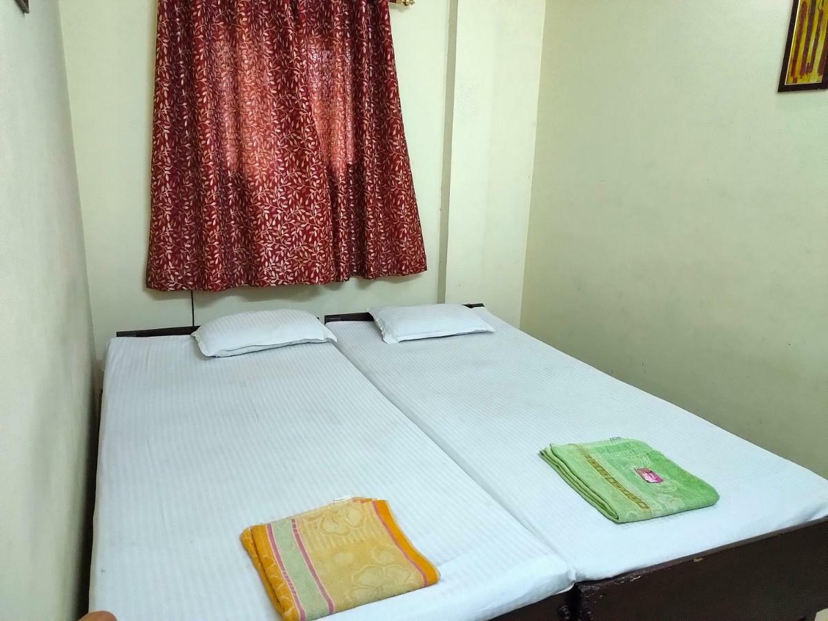 Chandrupal Lodging Guwahati Exterior foto