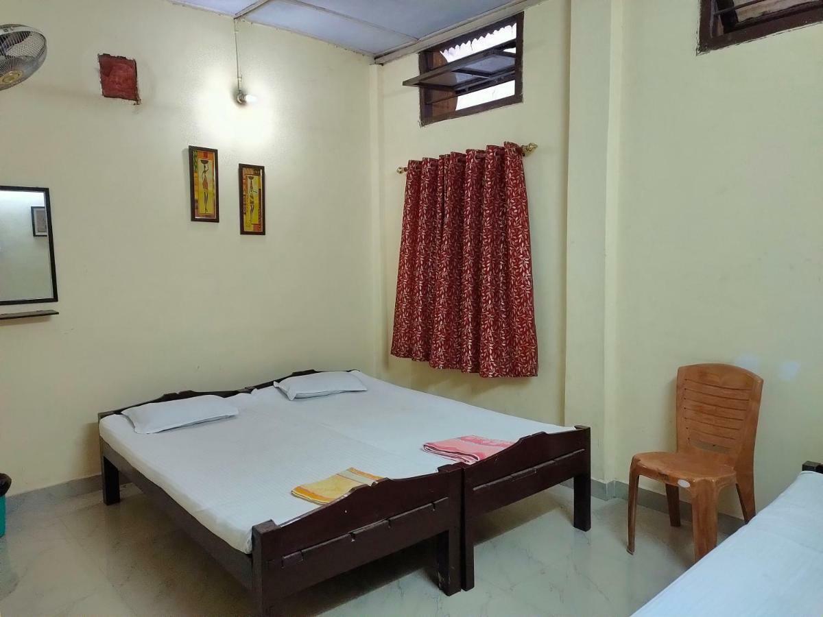 Chandrupal Lodging Guwahati Exterior foto